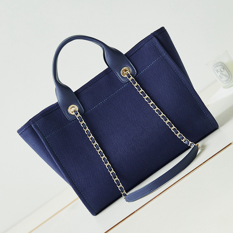 CHANEL SHOPPING BAG