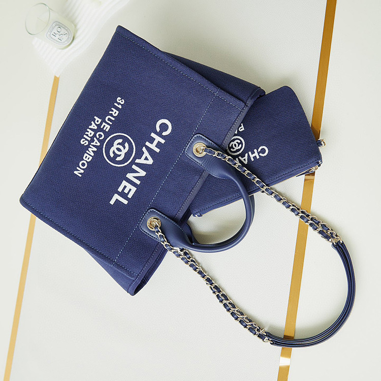 CHANEL SHOPPING BAG