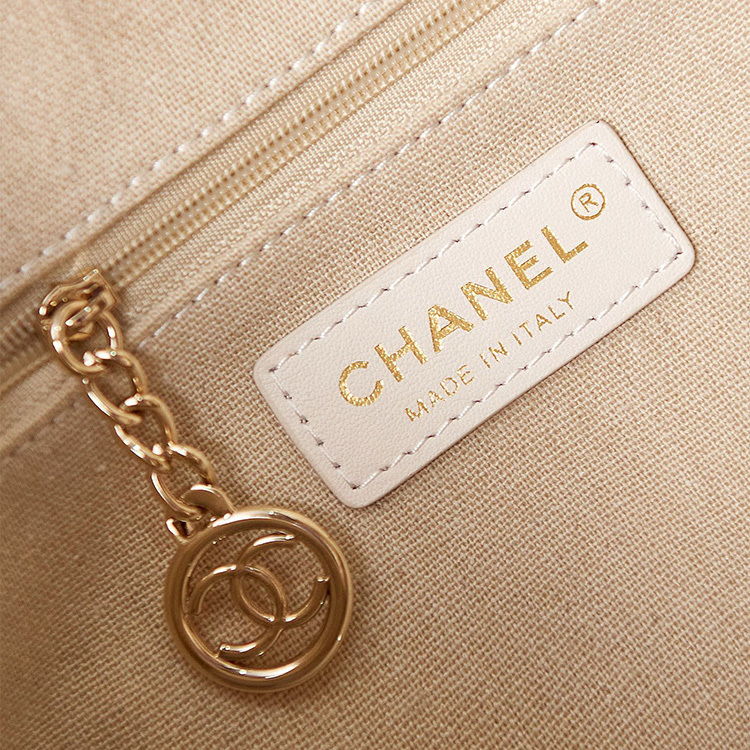 CHANEL SHOPPING BAG