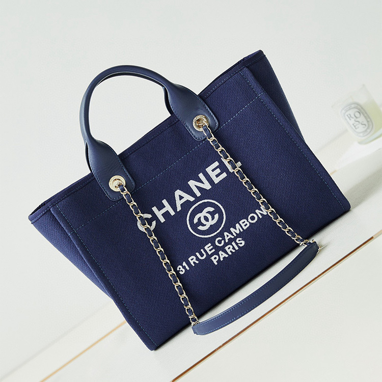 CHANEL SHOPPING BAG