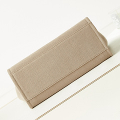 CHANEL SHOPPING BAG
