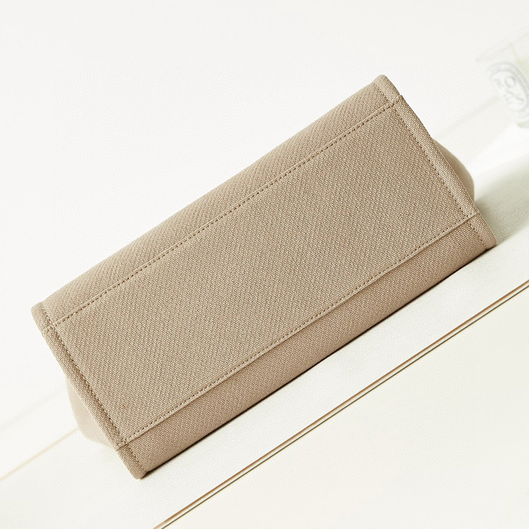 CHANEL SHOPPING BAG