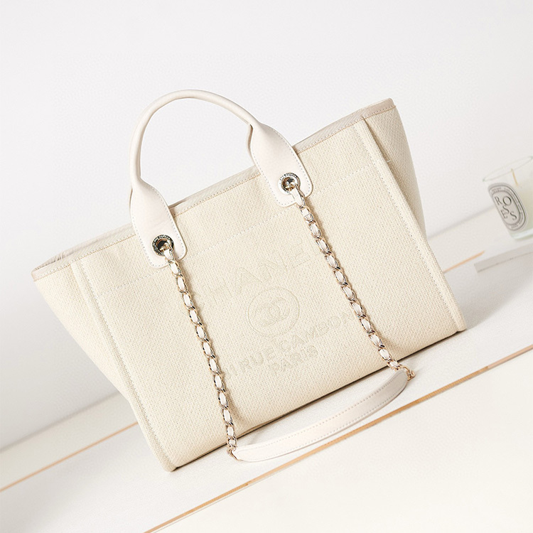 CHANEL SHOPPING BAG