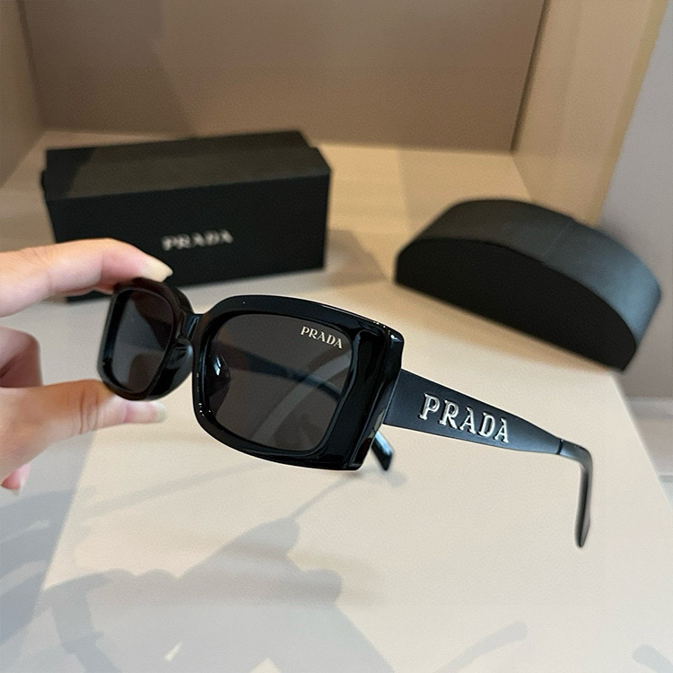 PRADA Women&Men Sunglasses
