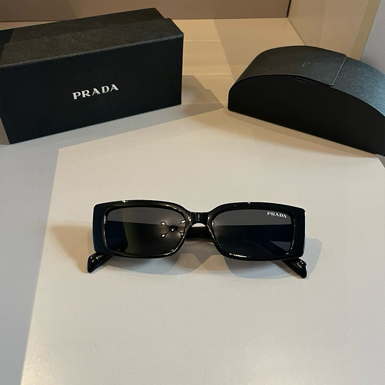 PRADA Women&Men Sunglasses
