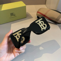 BURBERRY Women's Fashion Sunglasses