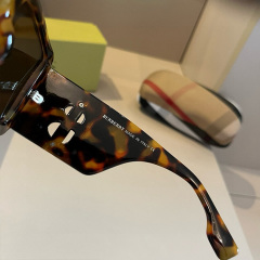 BURBERRY Women's Fashion Sunglasses