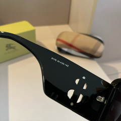 BURBERRY Women's Fashion Sunglasses