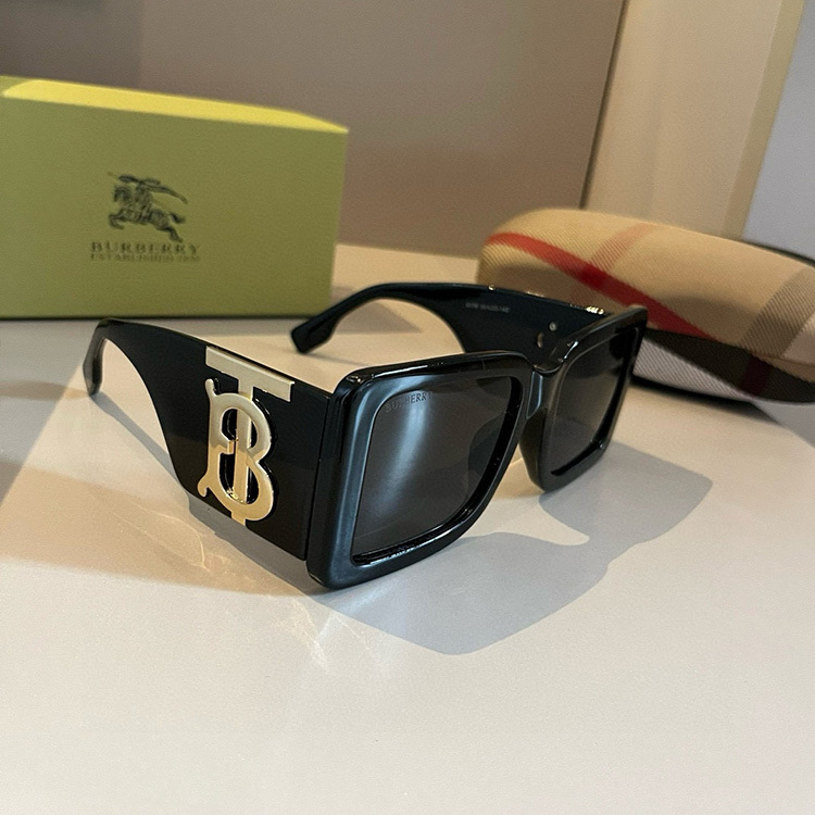 BURBERRY Women's Fashion Sunglasses