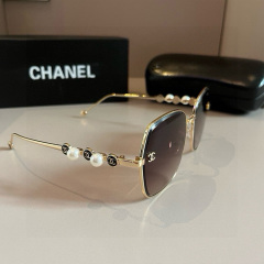 CHANEL Women's Fashion Sunglasses
