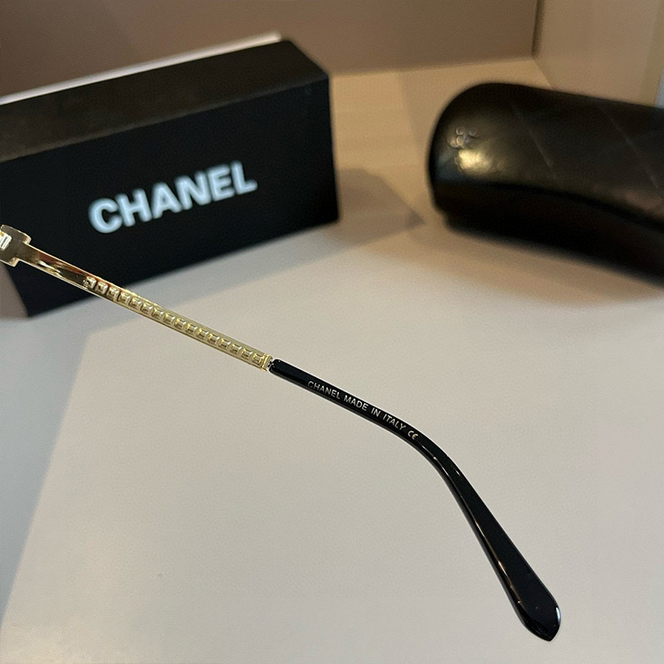 CHANEL Women's Sunglasses