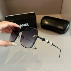 CHANEL Women's Fashion Sunglasses