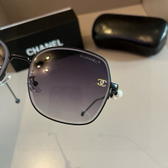 CHANEL Women's Fashion Sunglasses