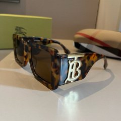BURBERRY Women's Fashion Sunglasses