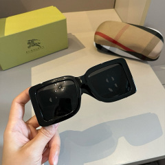 BURBERRY Women's Fashion Sunglasses