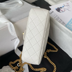 CHANEL Shoulder Bag