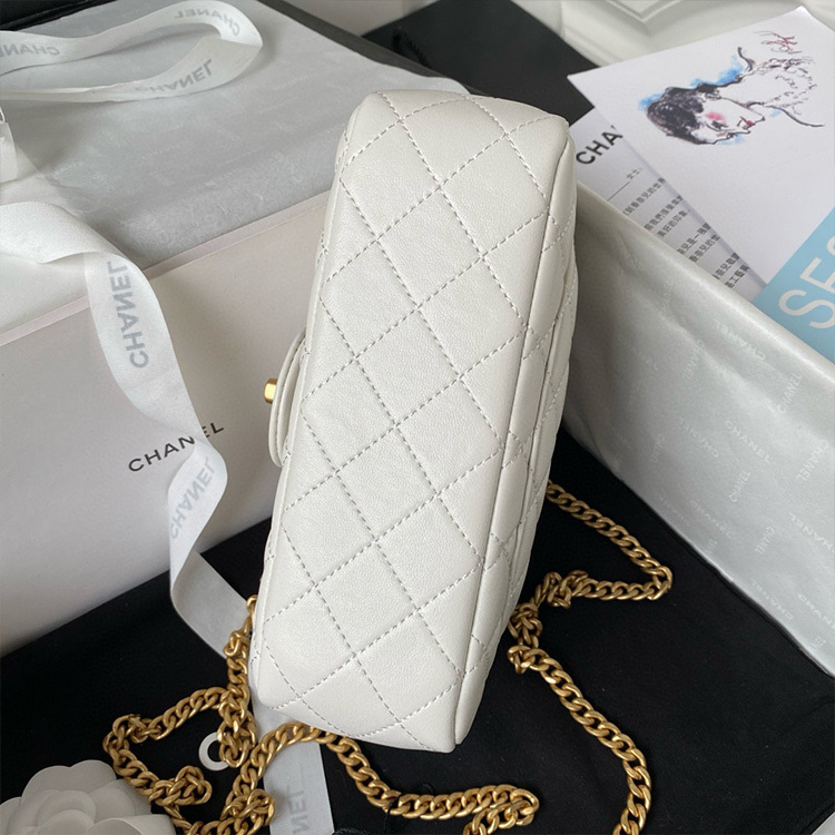 CHANEL Shoulder Bag