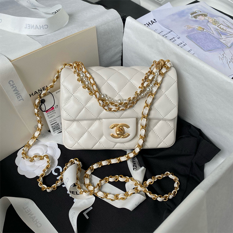 CHANEL Mini flap bag