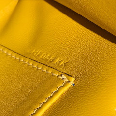 HERMES 𝖪𝖾𝗅𝗅𝗒 𝖯𝗈𝖼𝗁𝖾𝗍𝗍𝖾 Handbag