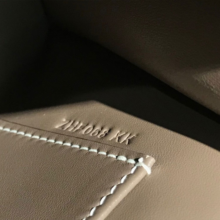 HERMES 𝖪𝖾𝗅𝗅𝗒 𝖯𝗈𝖼𝗁𝖾𝗍𝗍𝖾 Handbag