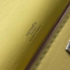 HERMES 𝖪𝖾𝗅𝗅𝗒 𝖯𝗈𝖼𝗁𝖾𝗍𝗍𝖾 Handbag