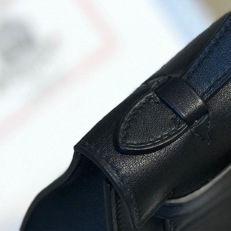 HERMES 𝖪𝖾𝗅𝗅𝗒 𝖯𝗈𝖼𝗁𝖾𝗍𝗍𝖾 Handbag