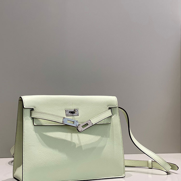 HERMES Kelly Danse Handbag