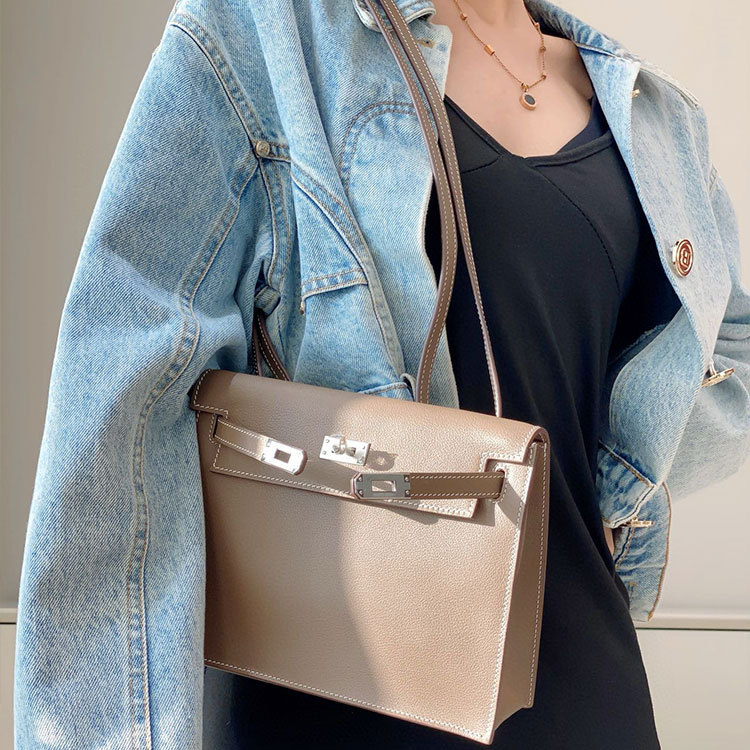 HERMES Kelly Danse Handbag