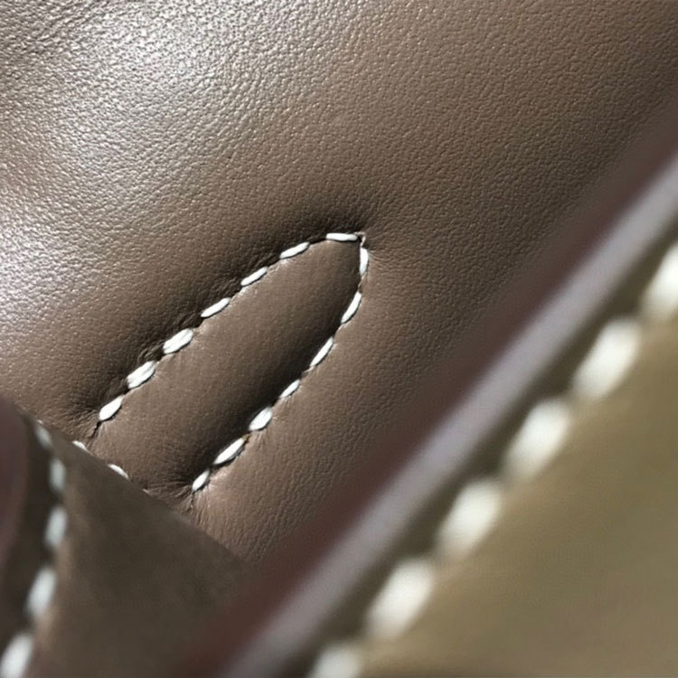 HERMES 𝖪𝖾𝗅𝗅𝗒 𝖯𝗈𝖼𝗁𝖾𝗍𝗍𝖾 Handbag
