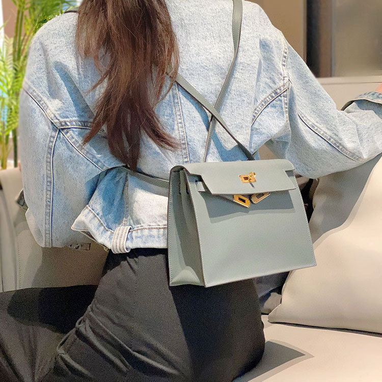 HERMES Kelly Danse Handbag