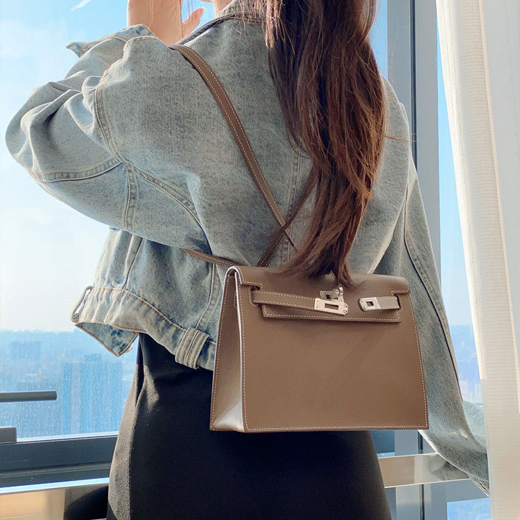 HERMES Kelly Danse Handbag