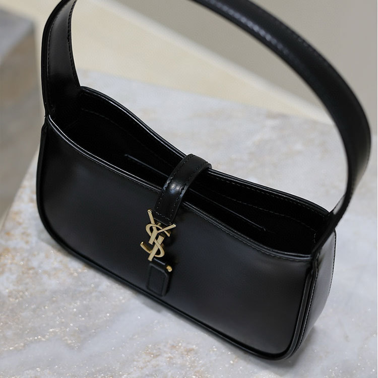 YSL MINI LE 5 À 7 Shoulder bag