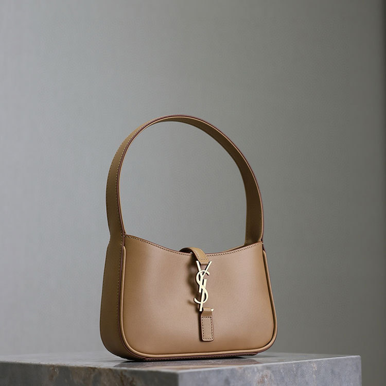 YSL MINI LE 5 À 7 Shoulder bag