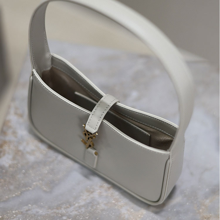 YSL MINI LE 5 À 7 Shoulder bag