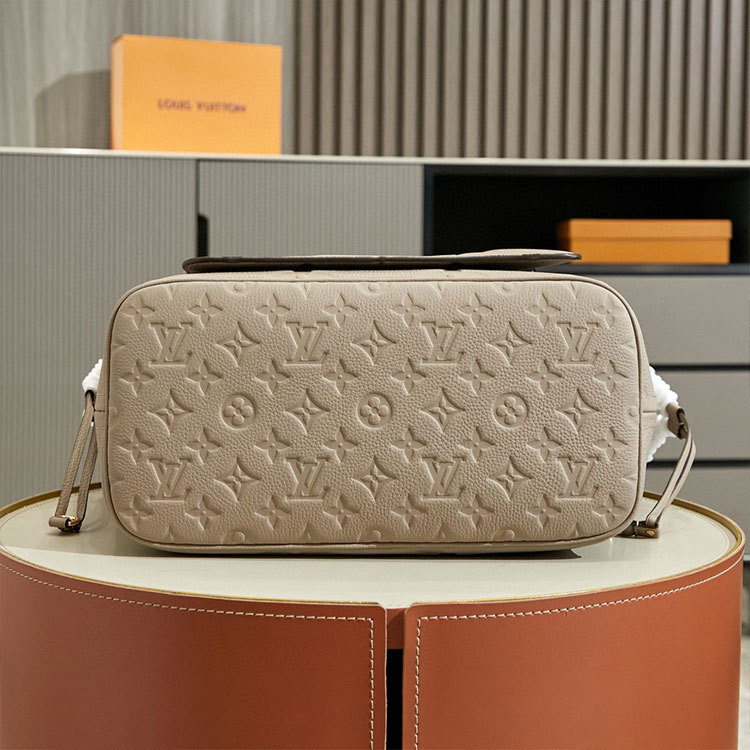 LV Neverfull MM Tote Bag