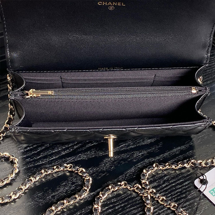 CHANEL Diamond Handle Handbag