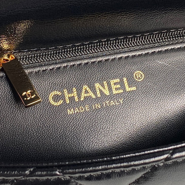 CHANEL Flap Bag