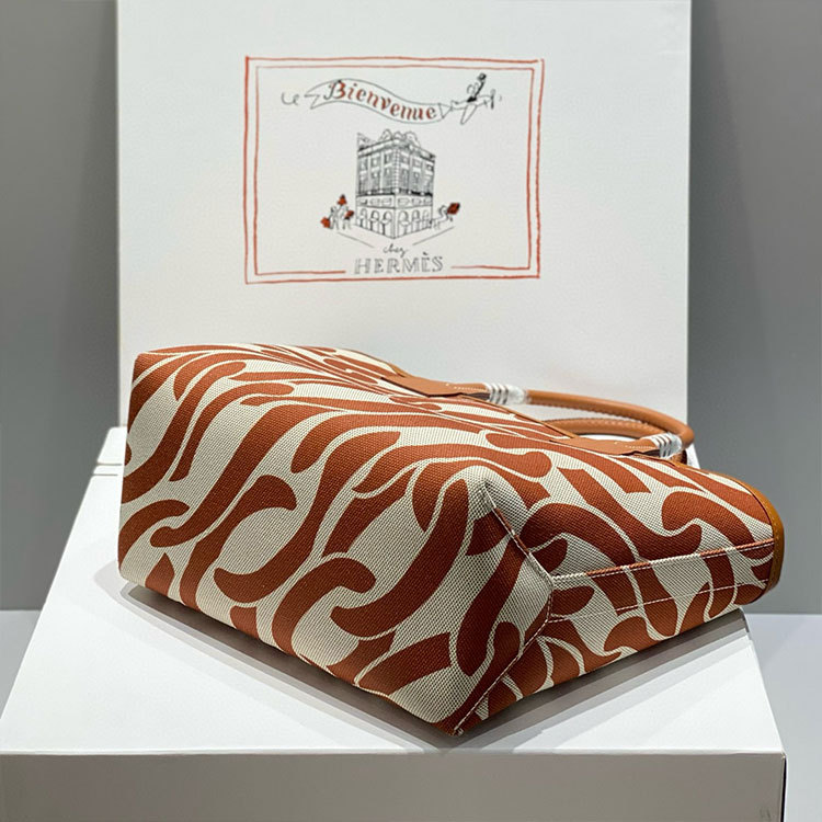 HERMES Steeple Tote Handbag