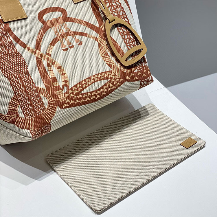 HERMES Steeple Tote Handbag
