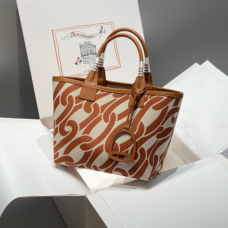 HERMES Steeple Tote Handbag