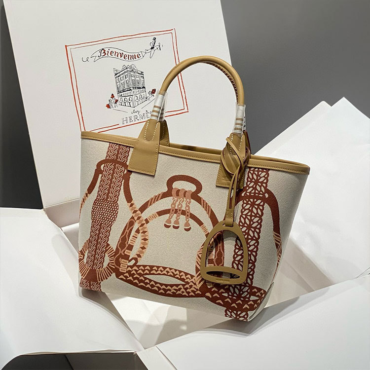 HERMES Steeple Tote Handbag