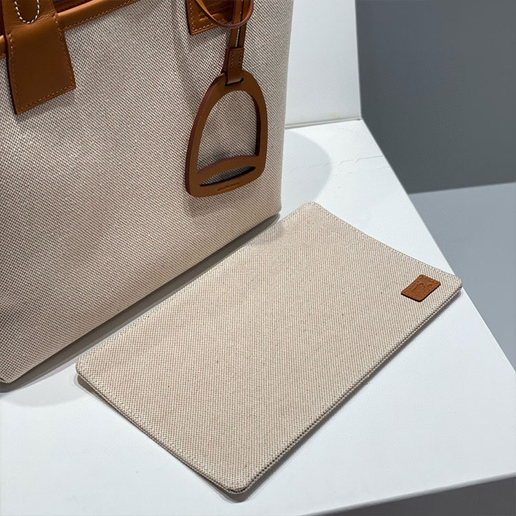 HERMES Steeple Tote Handbag
