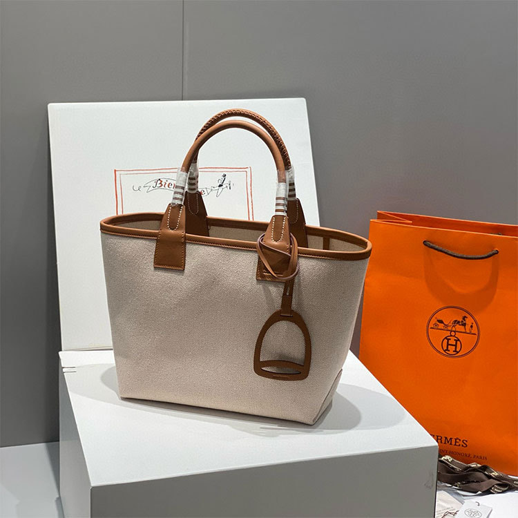 HERMES Steeple Tote Handbag