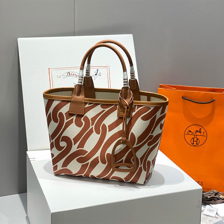 HERMES Steeple Tote Handbag