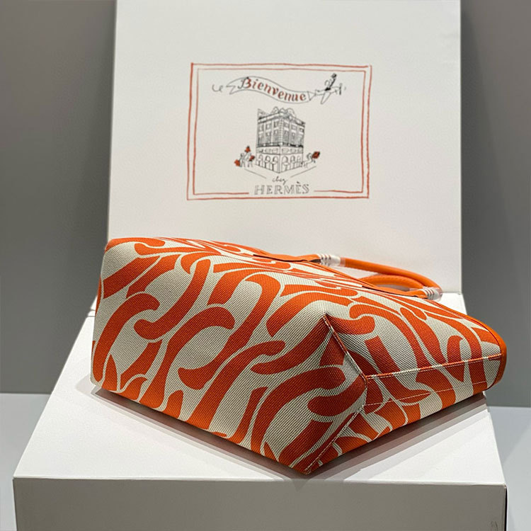 HERMES Steeple Tote Handbag
