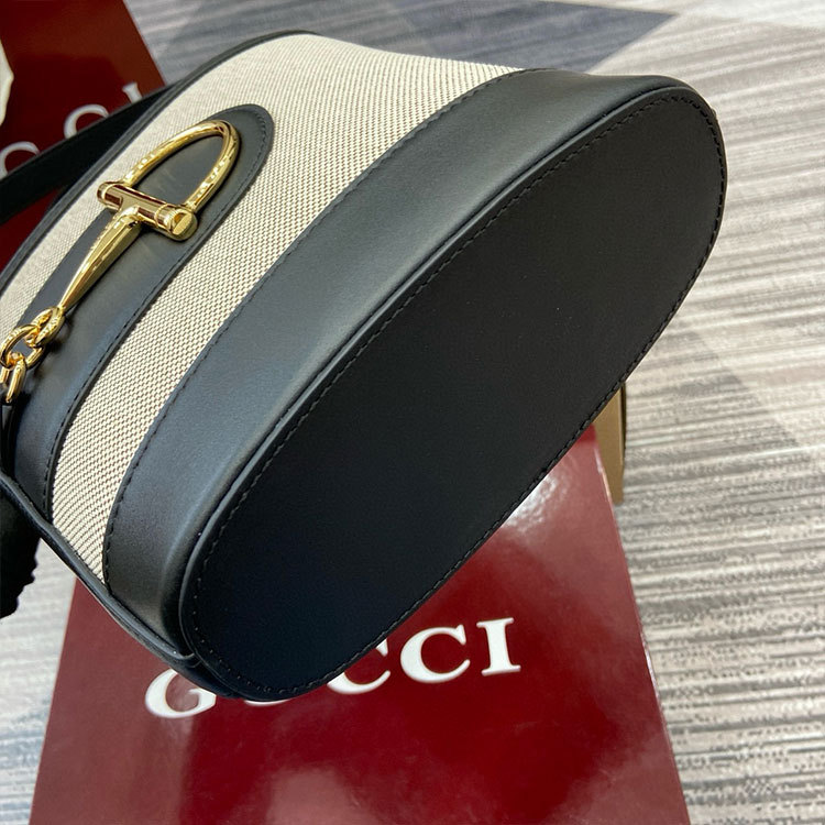 GUCCI 73 MINI BUCKET BAG