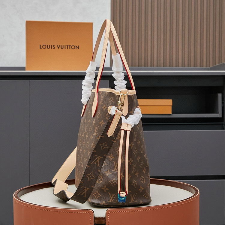 LV Neverfull Bandoulière Inside Out GM