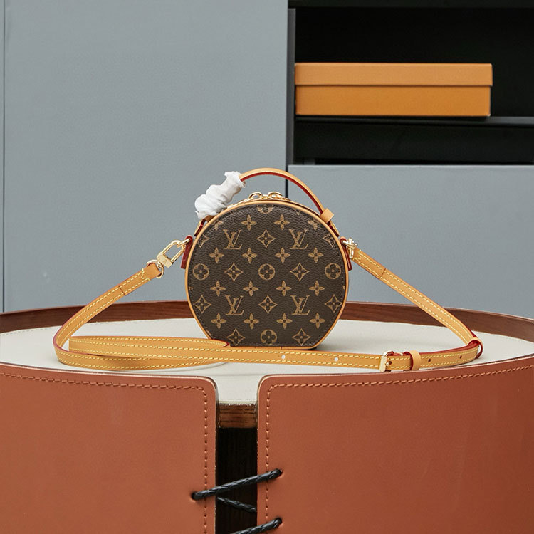 LV Mini Boite Chapeau