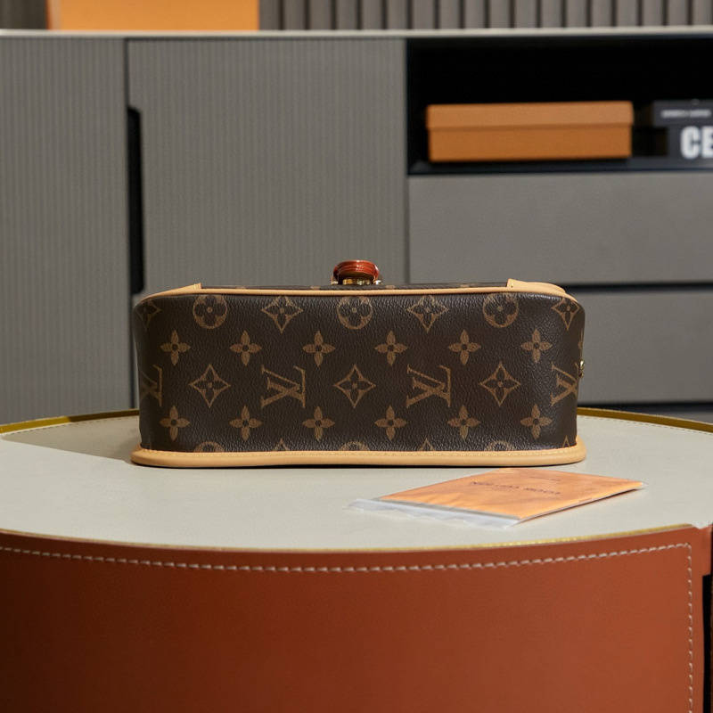 LV DIANE Handbag