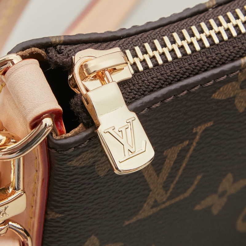 LV Pochette Tirette bag